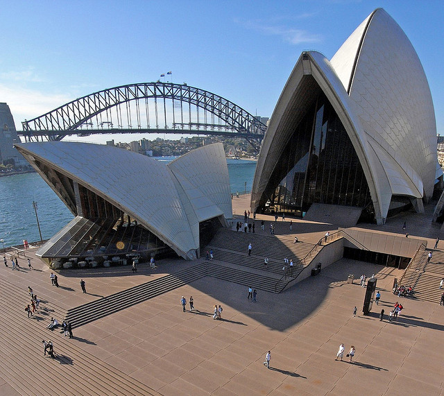 2-sydney_opera-house_Pierre-Lesage2